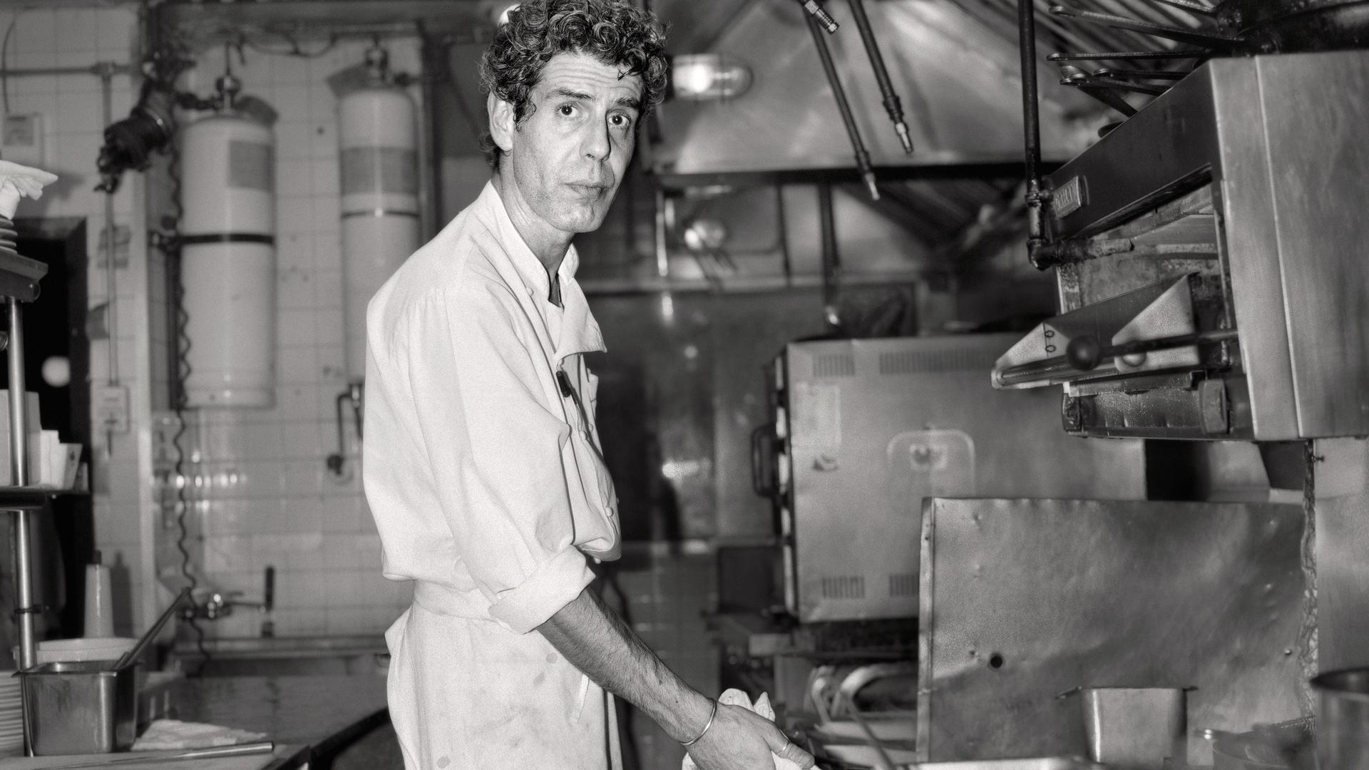 “If you have a good experience in a restaurant, you tell 2 people. If you have a bad experience, you tell 10 people.” ― Anthony Bourdain