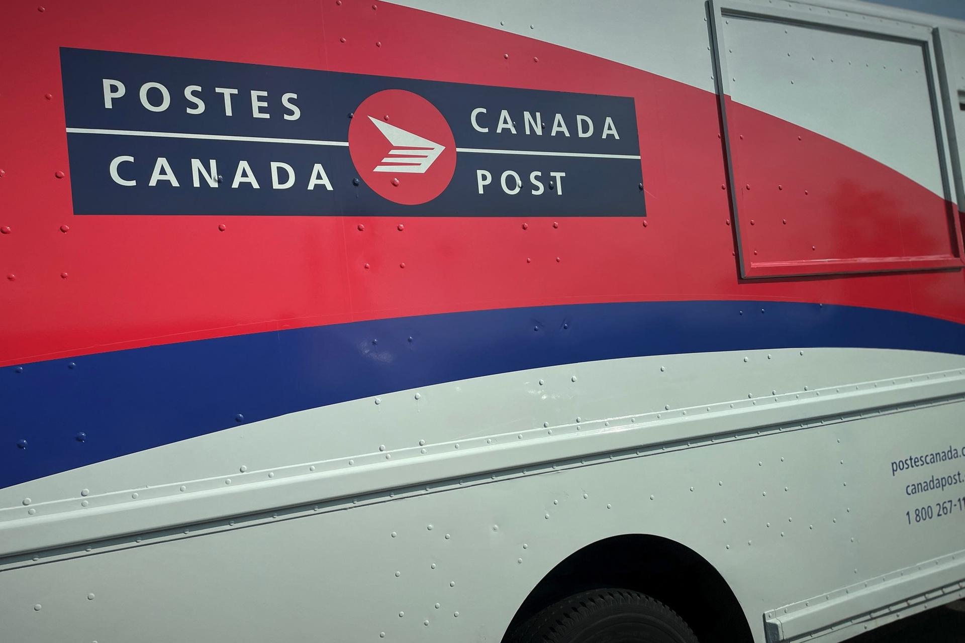 canada post