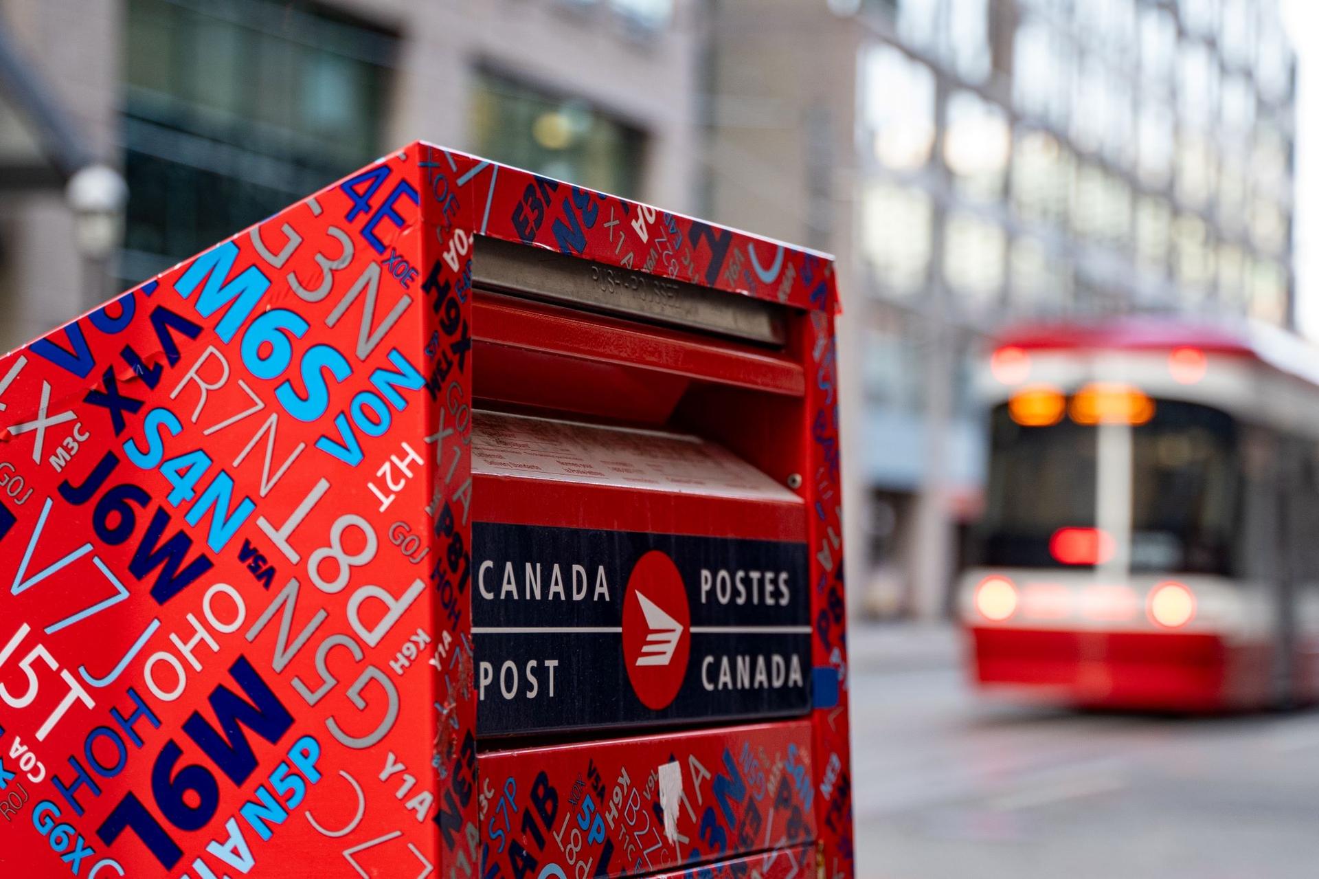 canada post