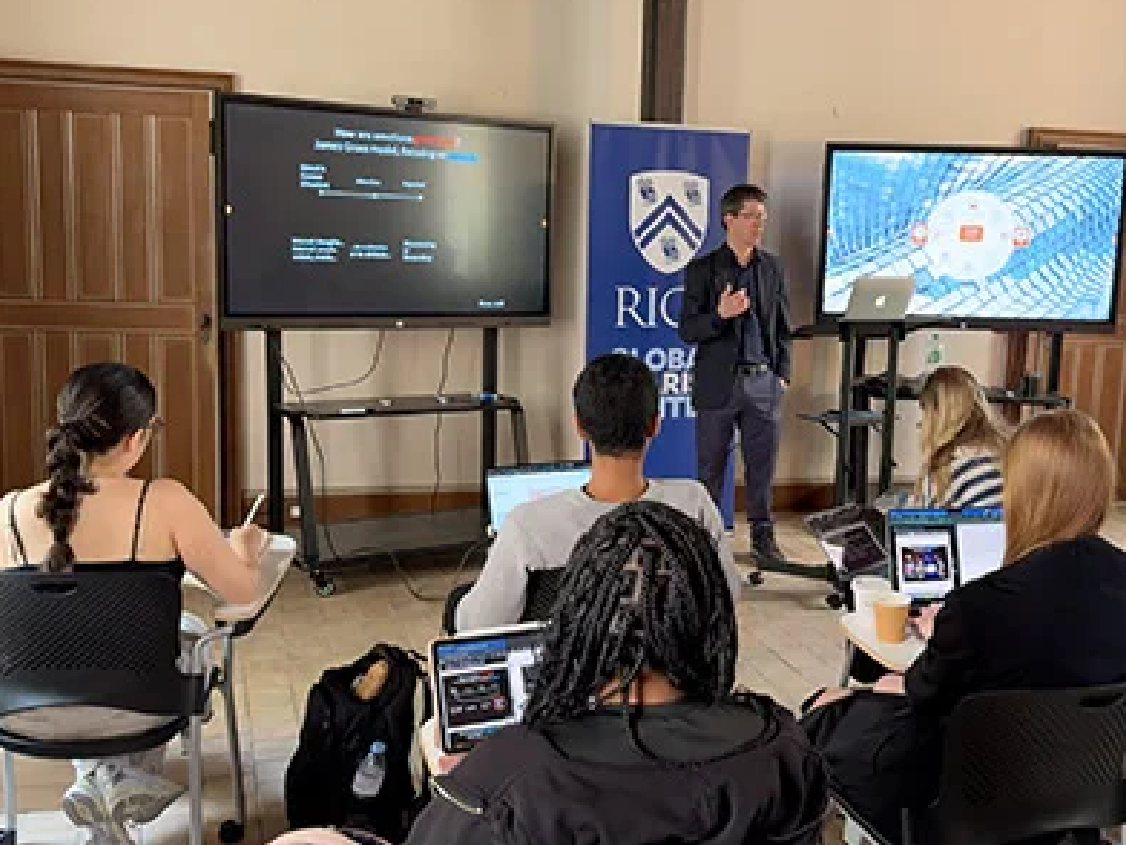 Rice students see social neuroscience come to life in Paris classroom, surrounding city