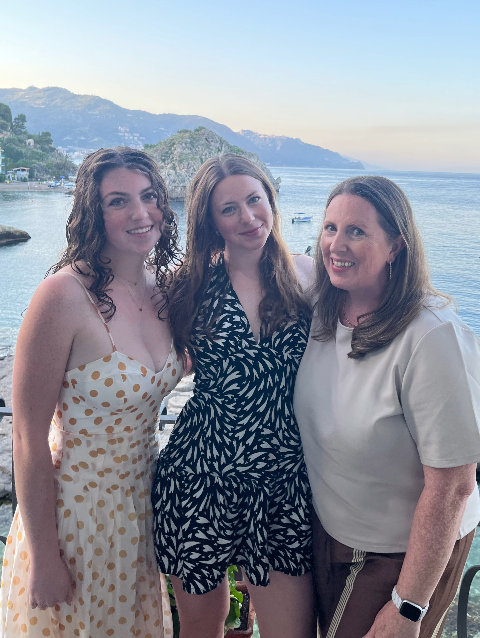 Annie '28, Lily '26 and Erin '97 Durant 