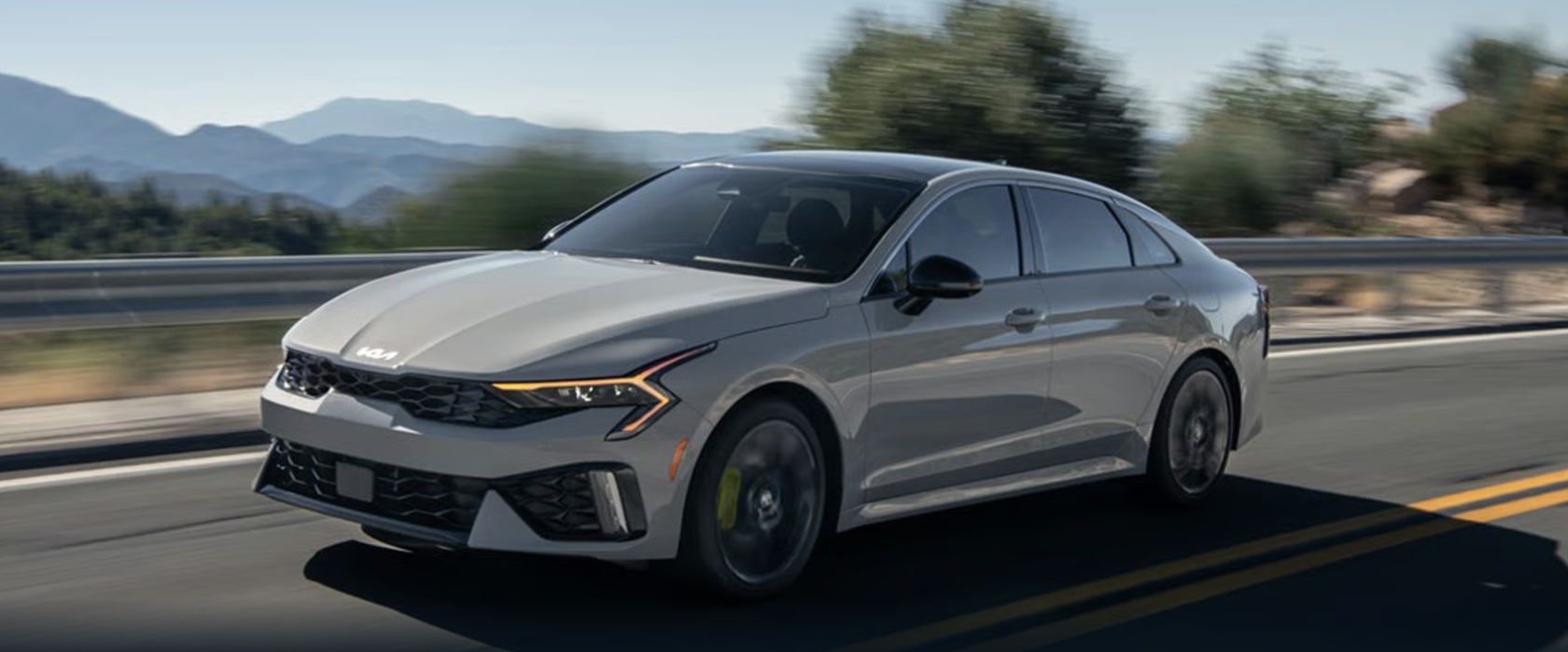 Ofertas especiales del nuevo Kia K5 arrendamiento compra pagos precios en venta Ontario CA