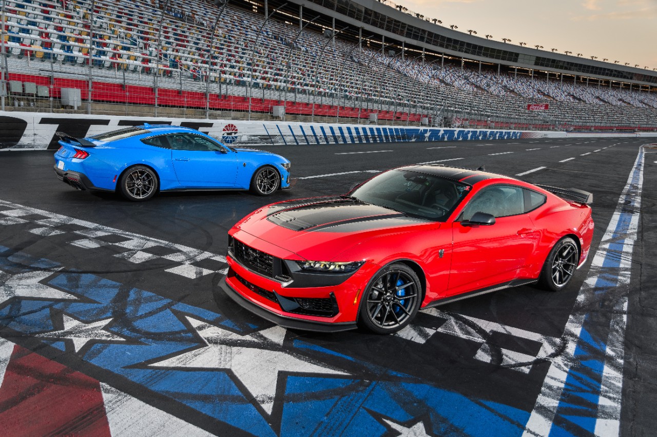 2024 ford mustang