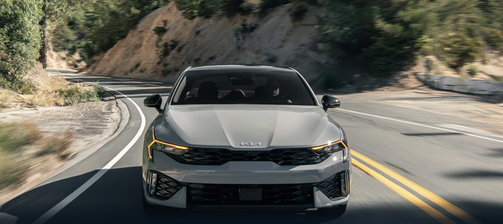 Ofertas especiales del nuevo Kia K5 arrendamiento compra pagos precios en venta Ontario CA