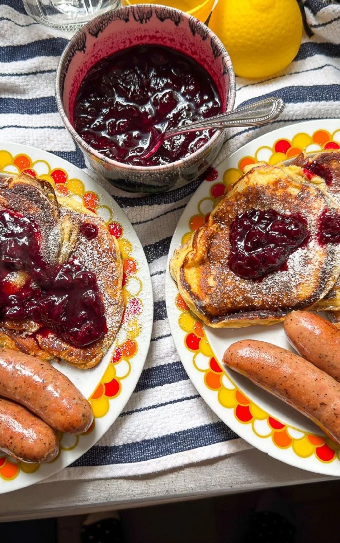 BoozyHot WassSour Cream Pancakes and Concord grape Jellyail 