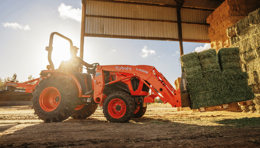 Kubota L3902HST Tractor