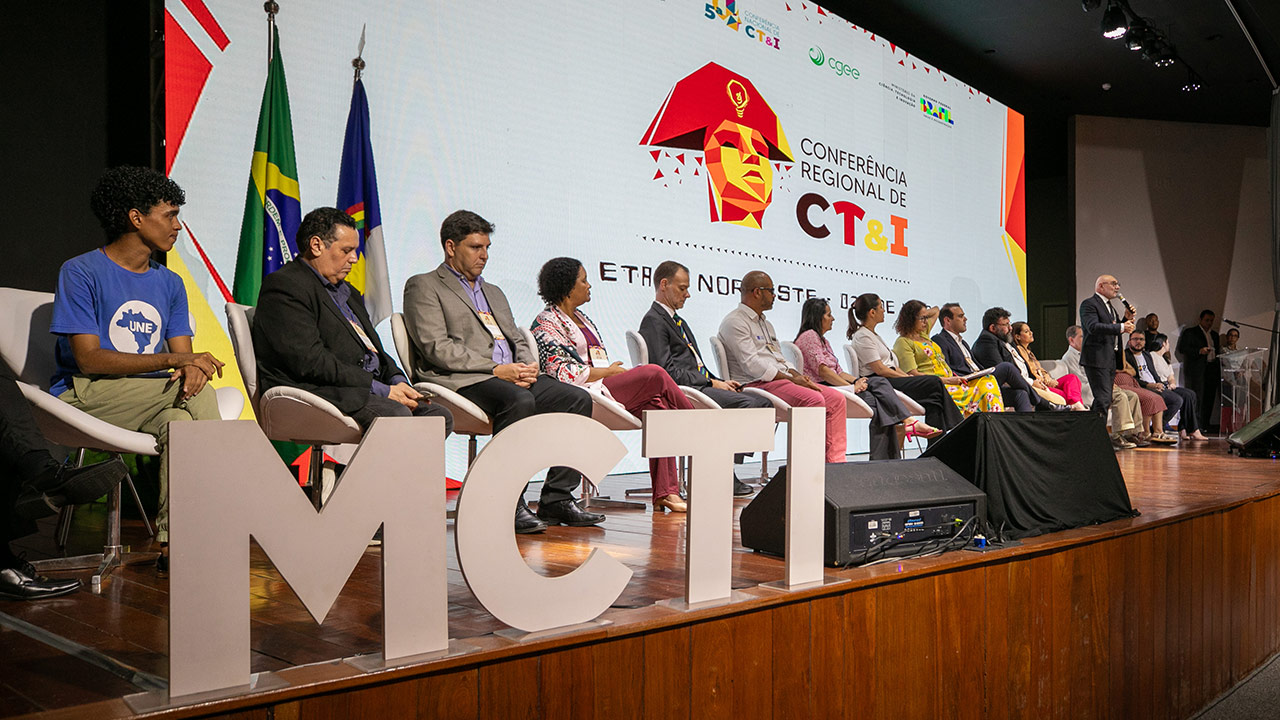 Representantes da comunidade acadêmica e gestores públicos, durante a V Conferência Nacional de Ciência, Tecnologia e Inovação - Etapa Nordeste. Foto: Diego Galba (ASCOM/MCTI)