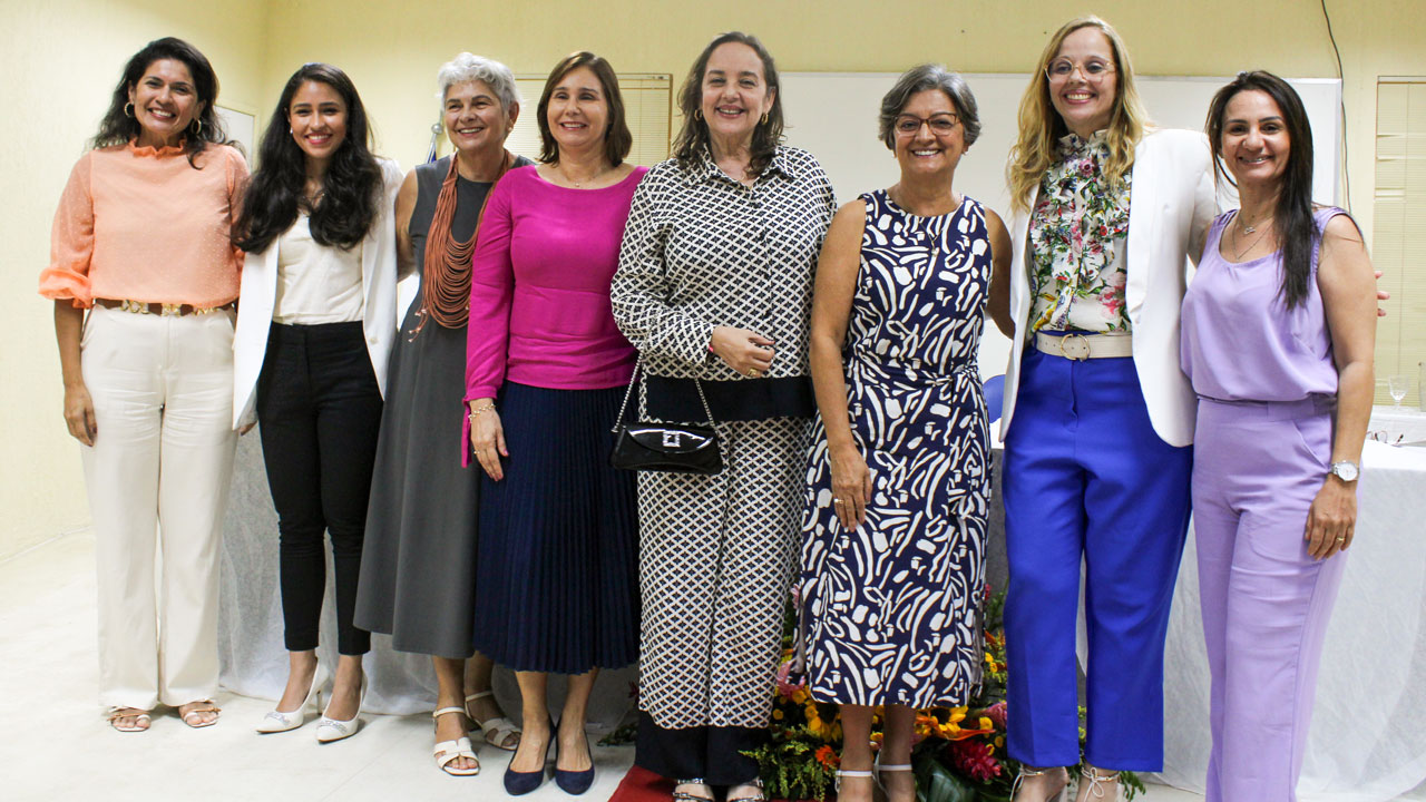 Participantes do 1º Seminário Mulheres em STEM (Science, Technology, Engineering and Mathematics), realizado no dia 8 de março no auditório da Escola Politécnica de Pernambuco (POLI-UPE).