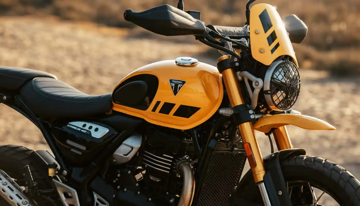 Triumph apresenta a Scrambler 400 XC no Brasil