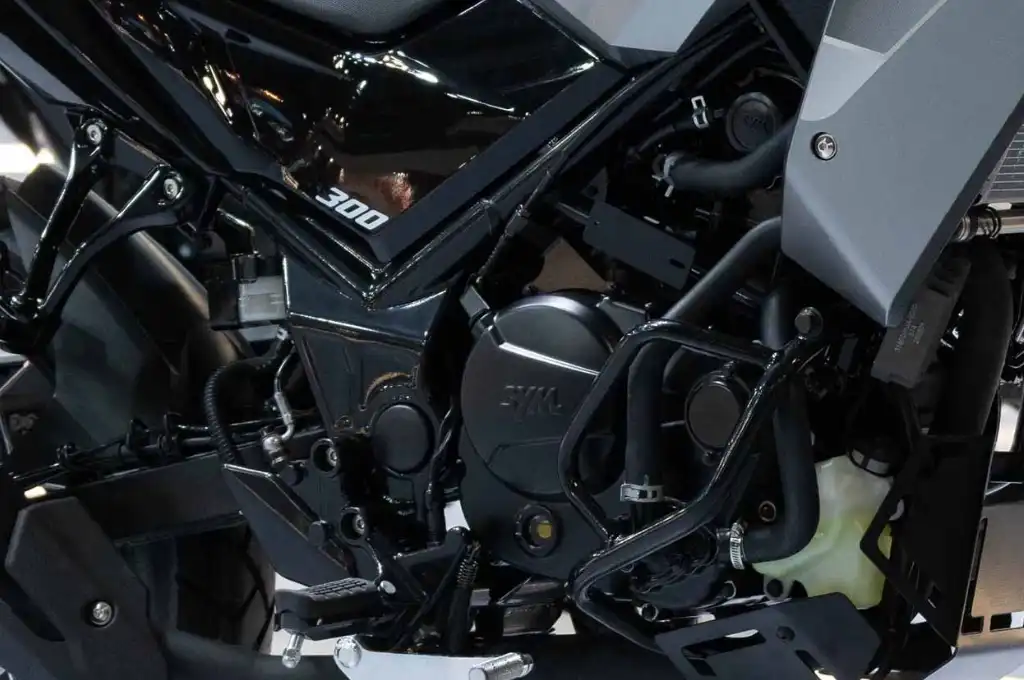 EICMA 2025: Suzuki lança a nova SV-7GX