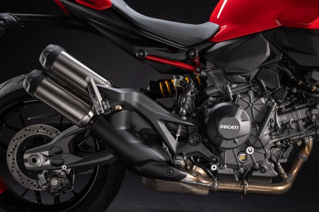 Ducati Monster V2 2026: mais leve e motor de 890cc
