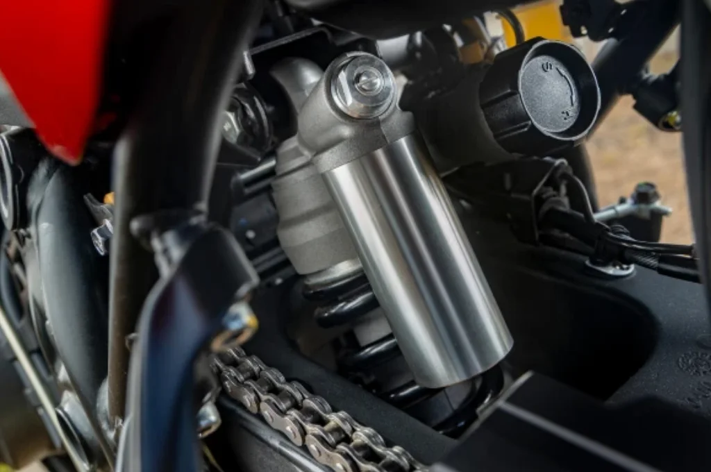 Yamaha revela Ténéré 700 World Raid 2026 mais leve