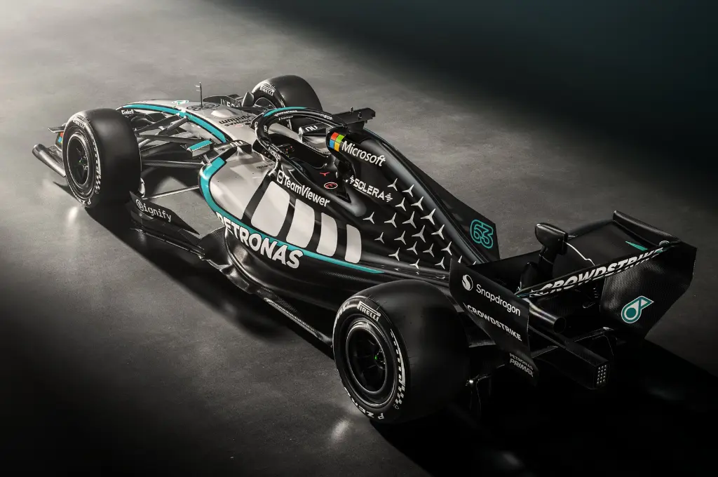 Mercedes apresenta W17 e inicia nova era na F1 Mercedes apresenta W17 e inicia nova era na F1