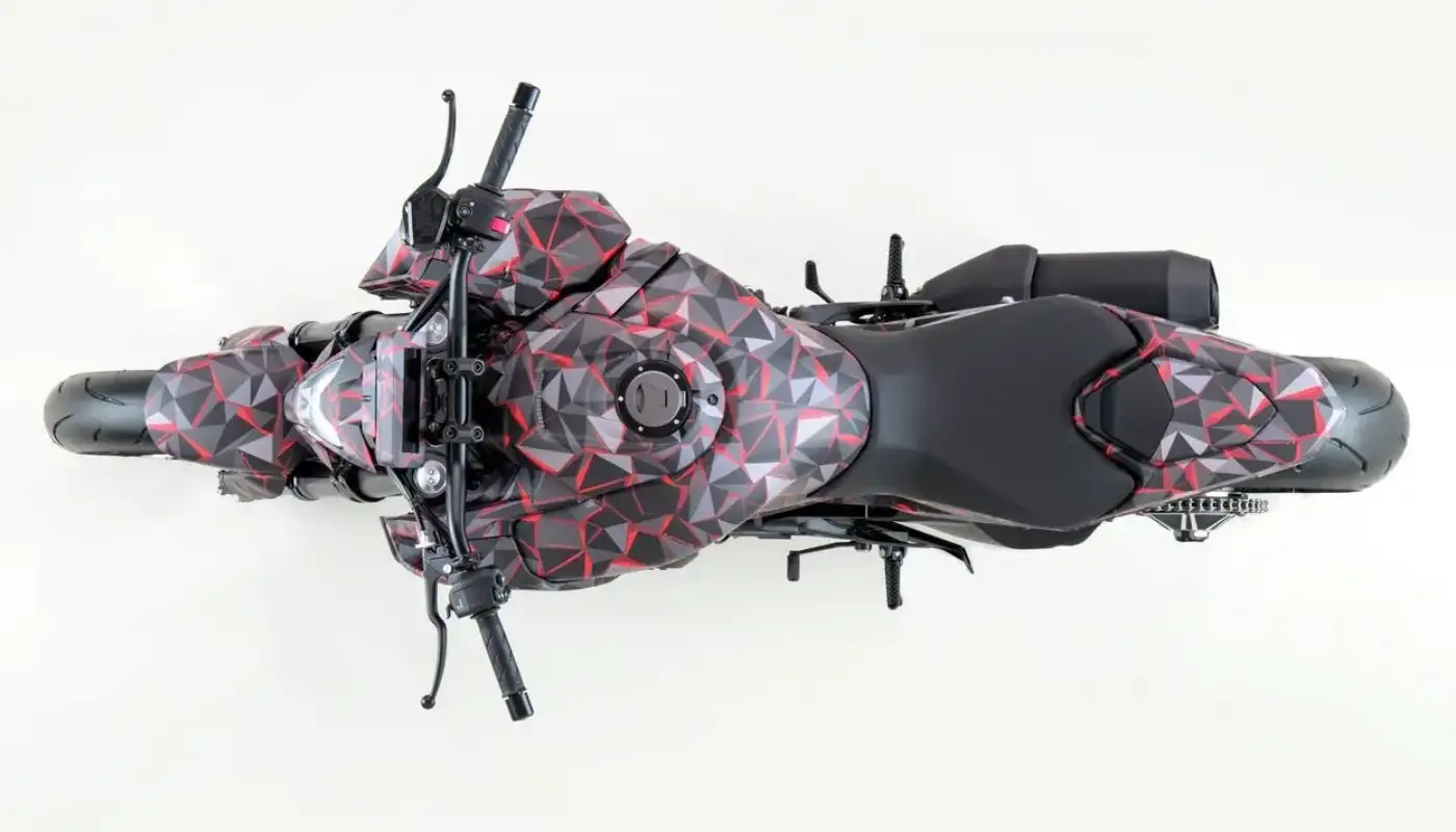 EICMA 2025: Honda revela novo protótipo V3R 900 E-Compressor