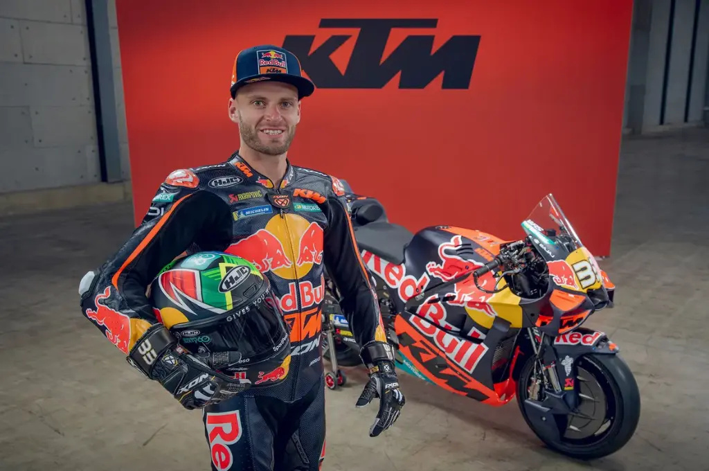 KTM apresenta RC16 de Acosta e Binder para 2026