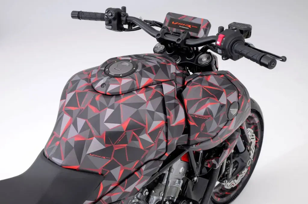 EICMA 2025: Honda revela novo protótipo V3R 900 E-Compressor