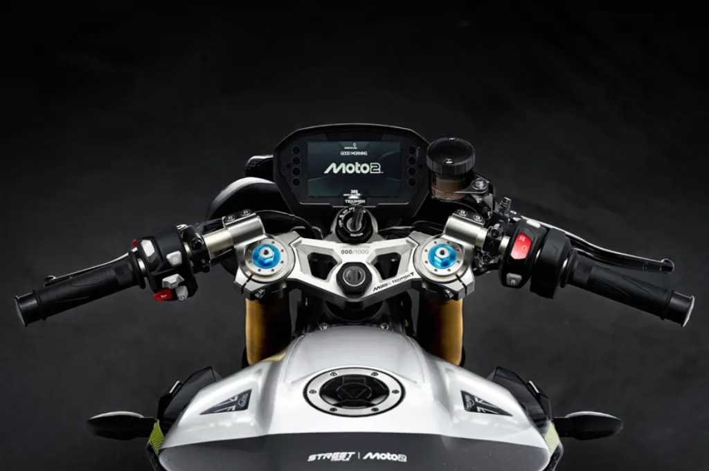 Triumph lança Street Triple 765 RX e Moto2 Edition - Grid Motors