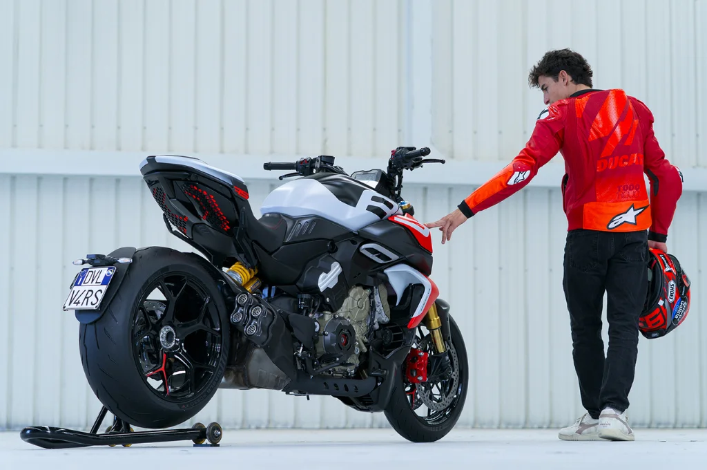 Ducati lança Diavel V4 RS e Multistrada V4 RS