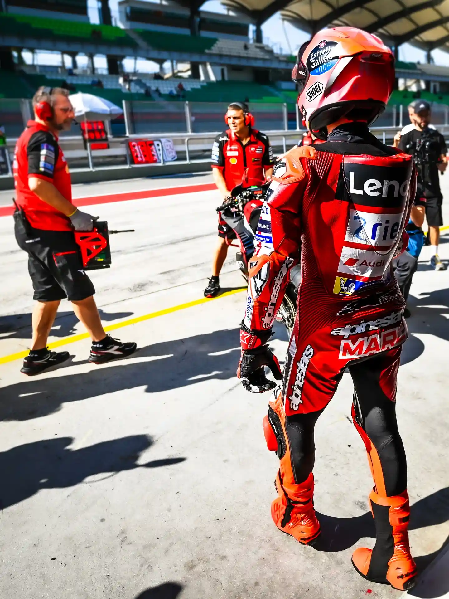 Marc Márquez lidera Dia 1 do teste de Sepang 2026 - Foto 16