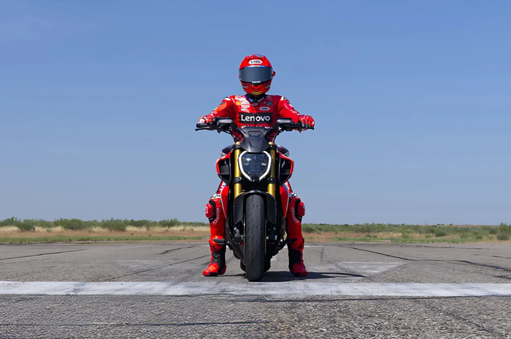 Ducati lança Diavel V4 RS e Multistrada V4 RS