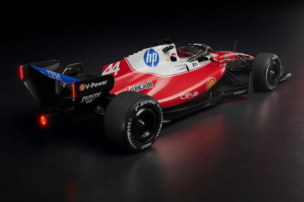 F1: Ferrari apresenta pintura de carro de 2026