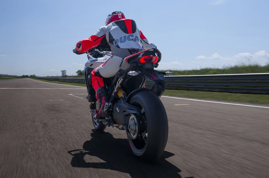 Ducati lança Diavel V4 RS e Multistrada V4 RS