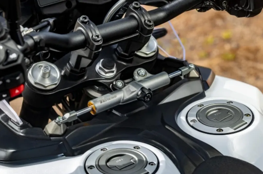 Yamaha revela Ténéré 700 World Raid 2026 mais leve