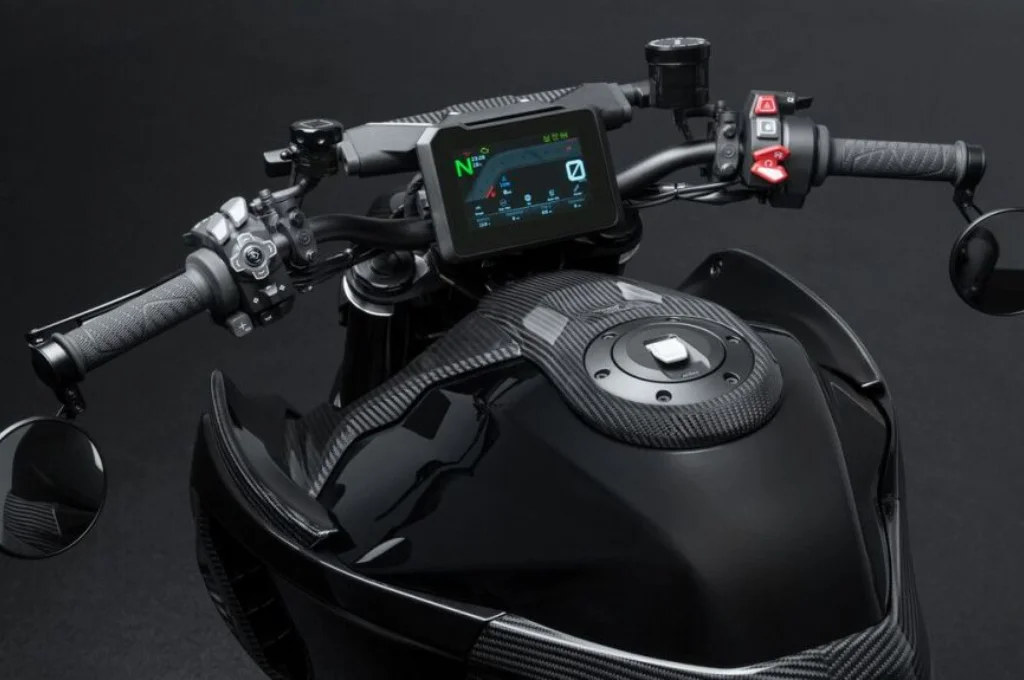 Brabus revela Hyper Naked 1400 R