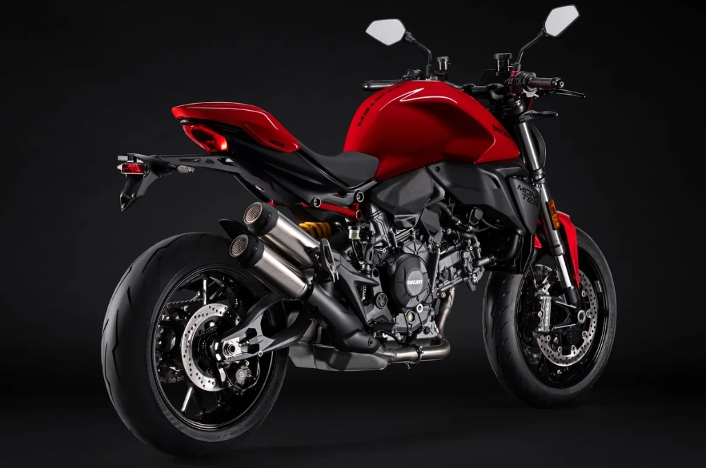 Ducati Monster V2 2026: mais leve e motor de 890cc