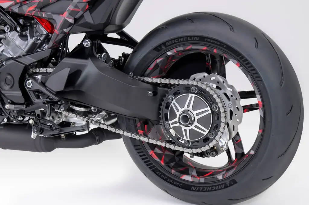 EICMA 2025: Honda revela novo protótipo V3R 900 E-Compressor