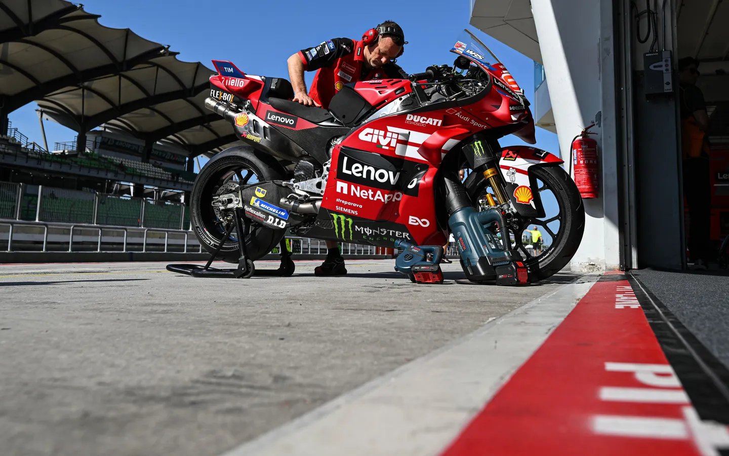 Marc Márquez lidera Dia 1 do teste de Sepang 2026 - Foto 21