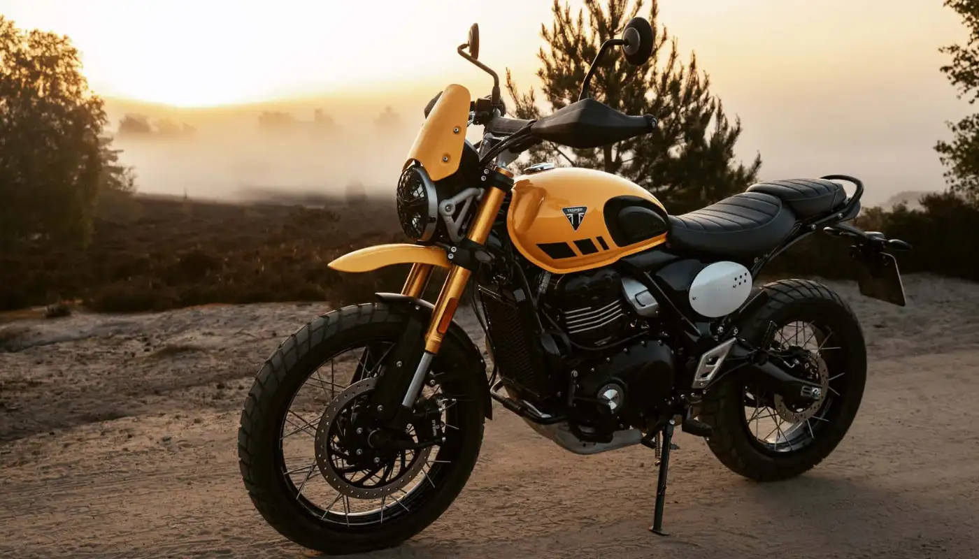 Triumph apresenta a Scrambler 400 XC no Brasil