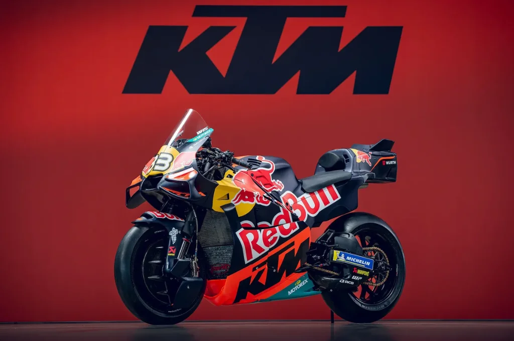 KTM apresenta RC16 de Acosta e Binder para 2026