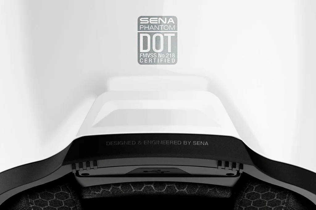 Conheça o Capacete Sena Phantom com Intercomunicador Integrado