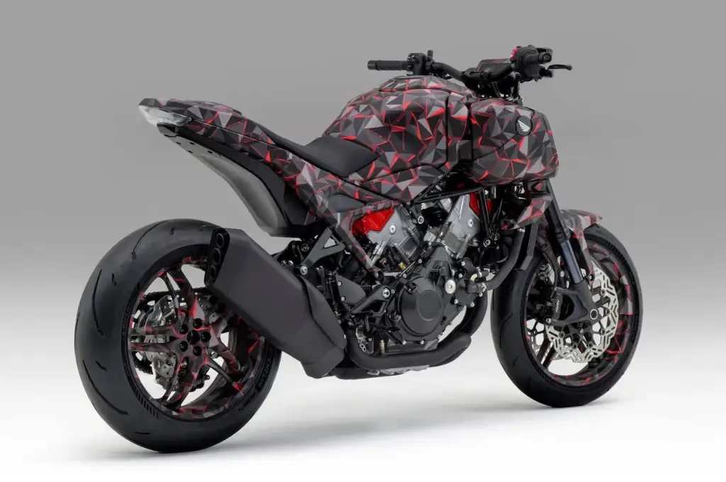 EICMA 2025: Honda revela novo protótipo V3R 900 E-Compressor