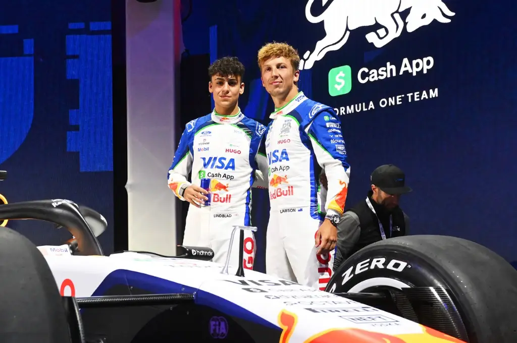 Racing Bulls revela nova pintura para a F1 2026