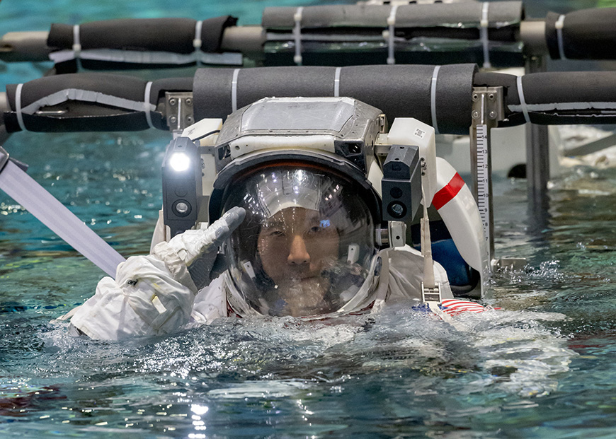 Jonny Kim in a pool training