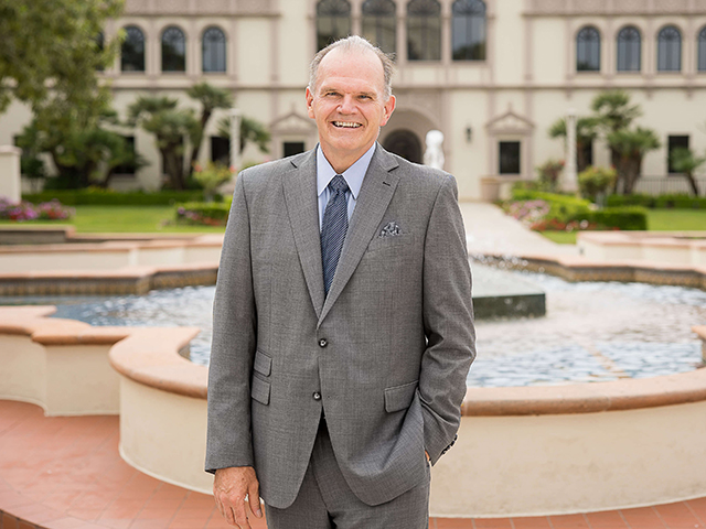 CAS faculty members listen during the third annual Cluster-Theme Symposium