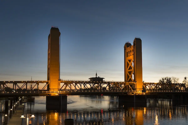 Tower Bridge, Sacramento