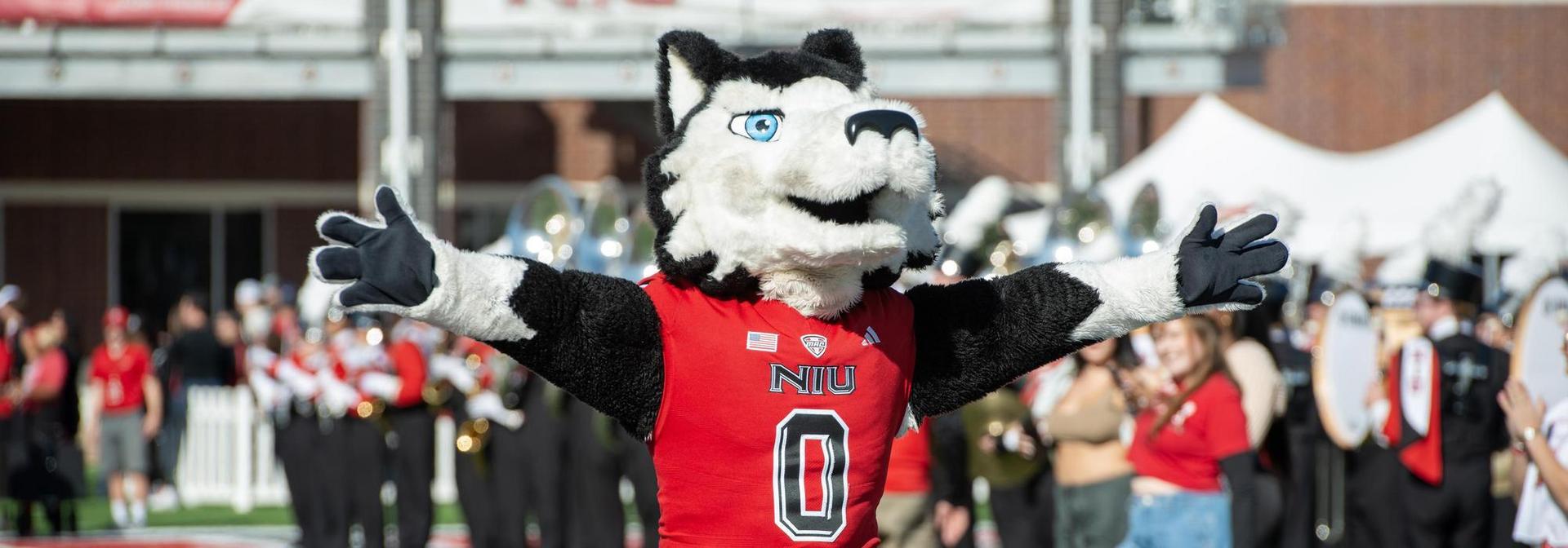 NIU mascot, Victor E. Huskie