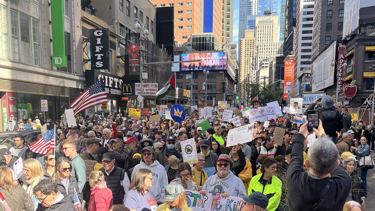 Tens of thousands gather in New York City against dictatorship, October 18, 2025.