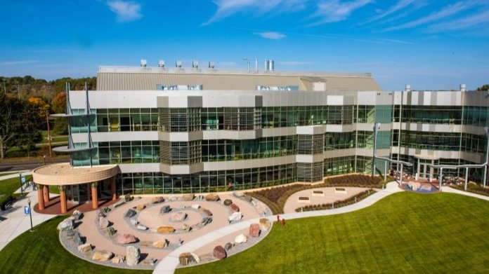 Academic Science Laboratory Building