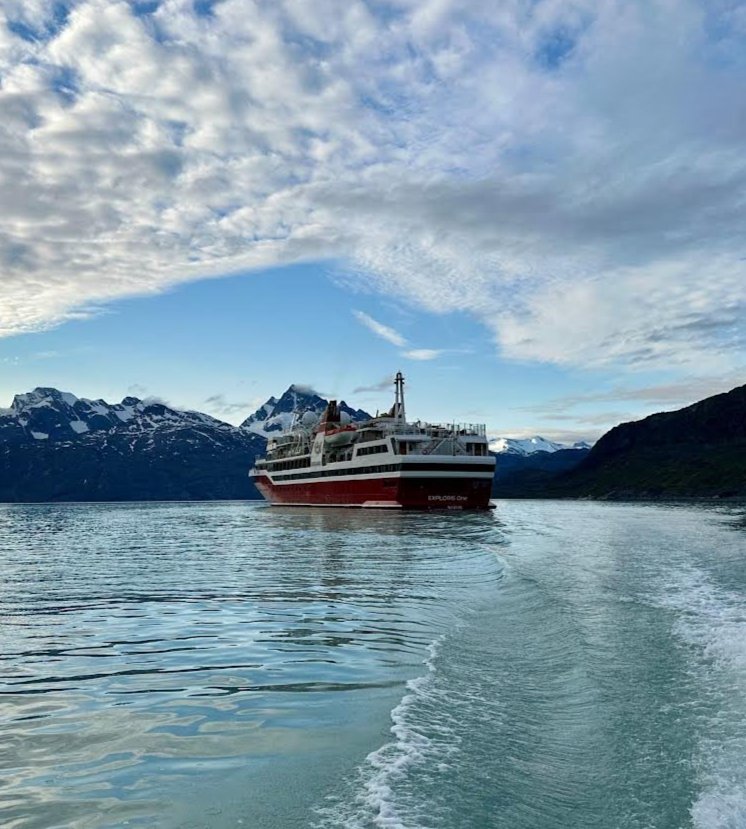 The Exploris ship in open water