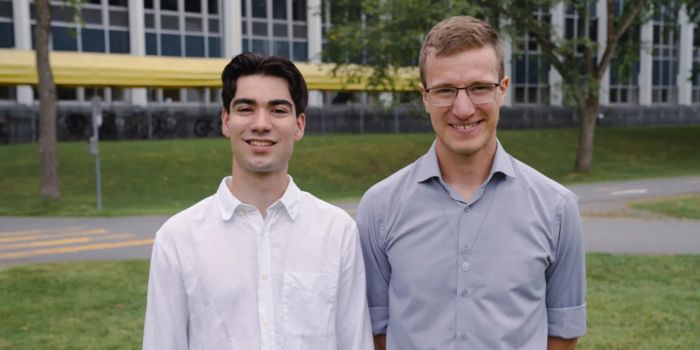 Philippe Provencher et Matisse D'Anjou-Madore sur le Grand Axe de l'Université Laval