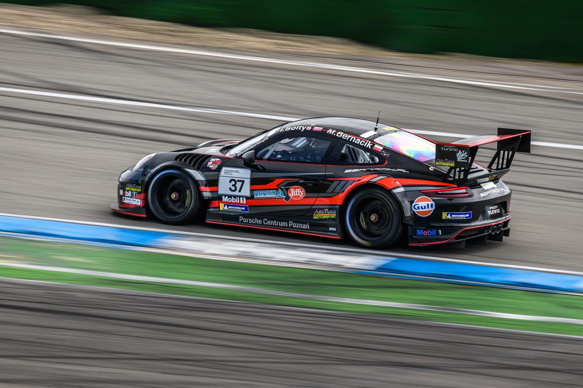 zdjęcie wróbla wykonane obiektywem SIGMA 20-200 mm F3.5-6.3 DG | Contemporary