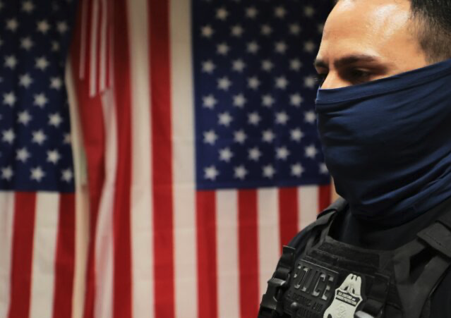 Michigan Law Calls for ICE Officers to Be Jailed for Wearing Masks