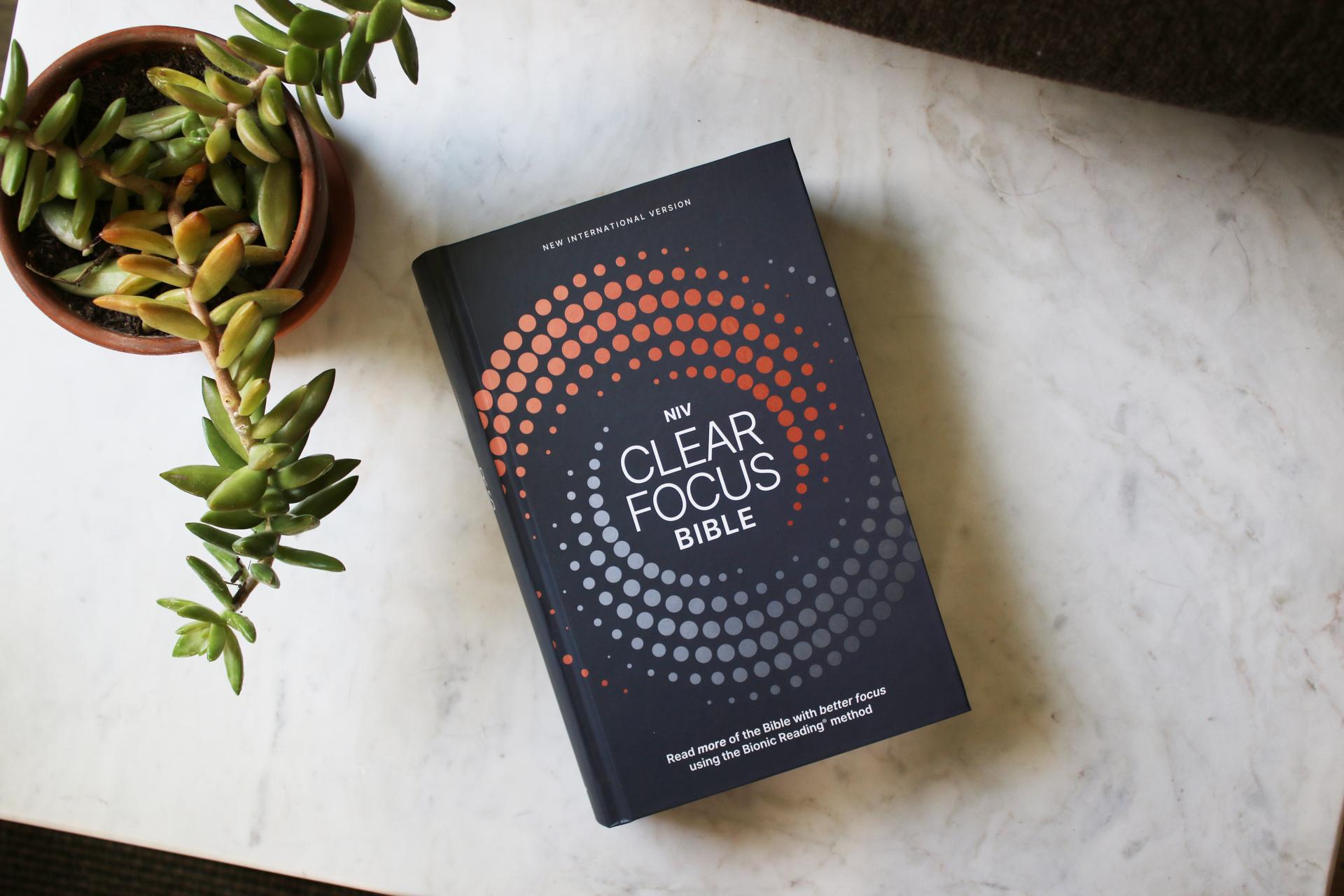 Clear Focus Bible