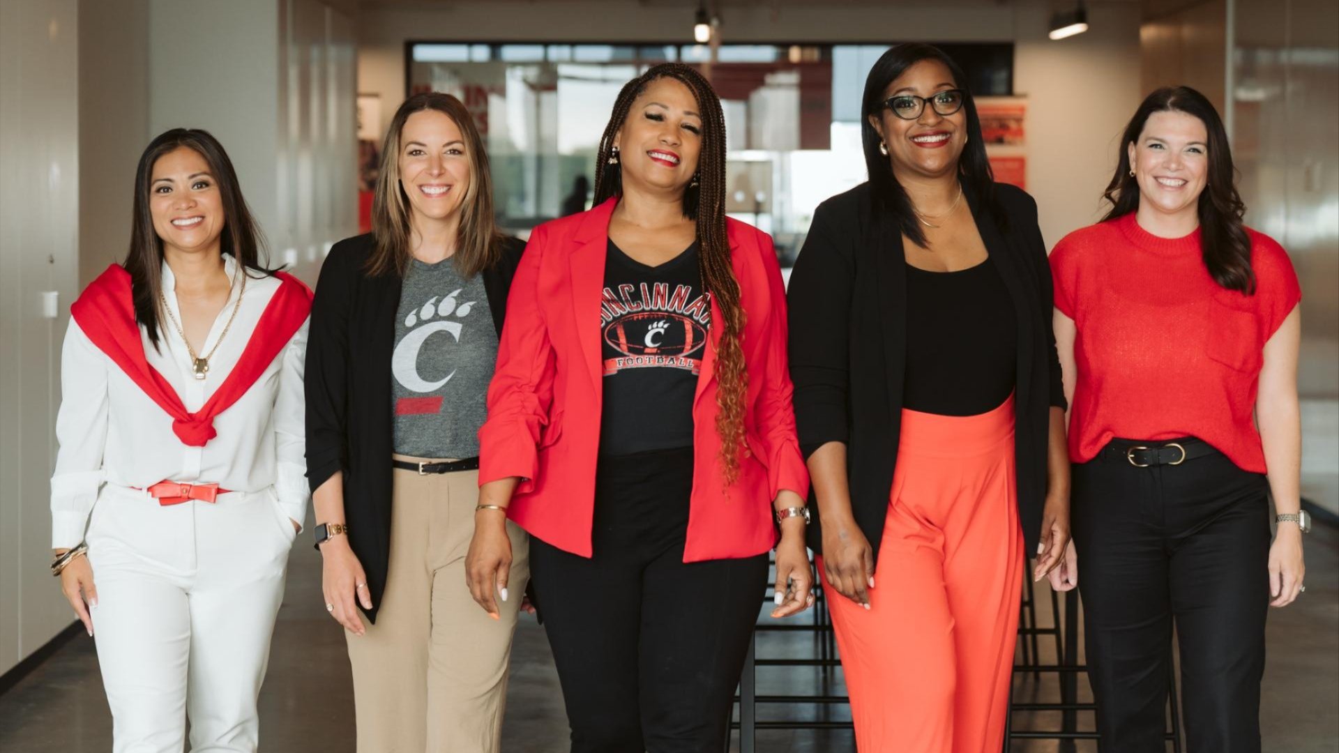 UC Alumnae smiling