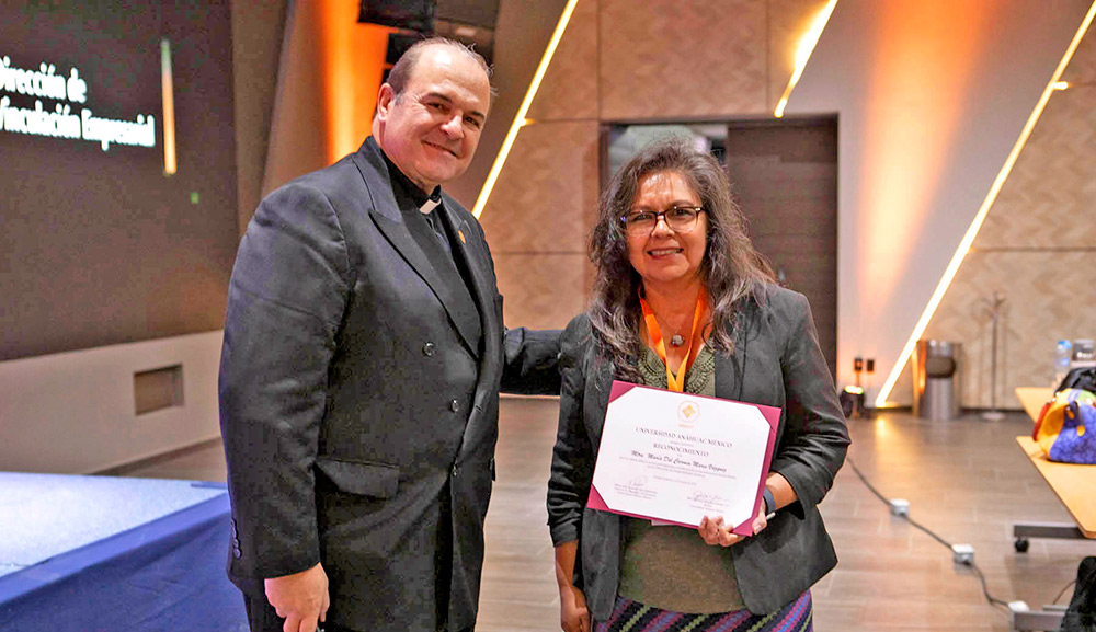 Se lleva a acabo el Seminario de Coordinadores de Cátedras Corporativas