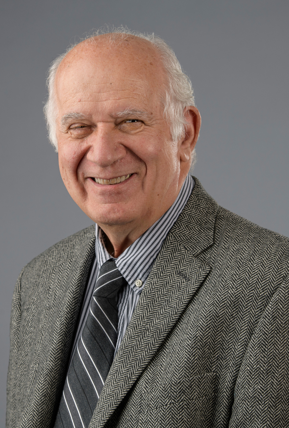 Dr. Cihan Dagli